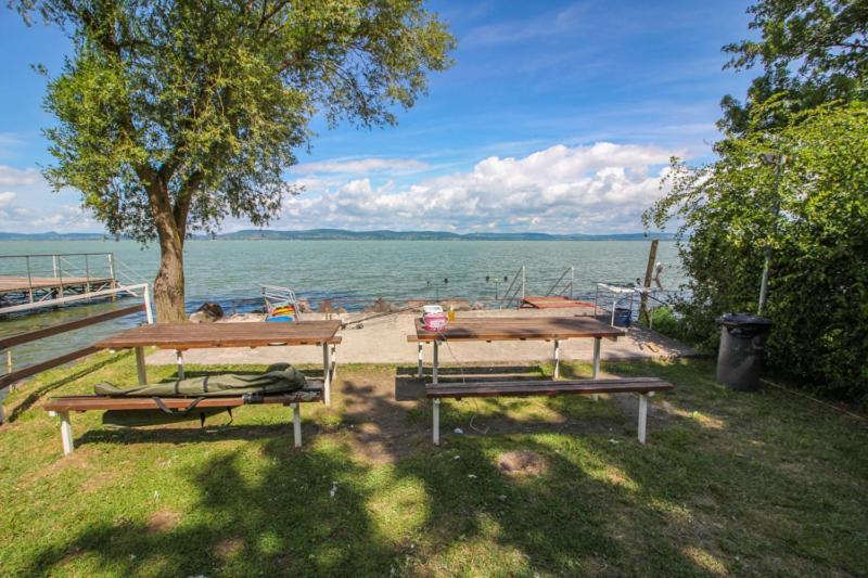 Panorama Apartment Balatonlelle Exterior foto